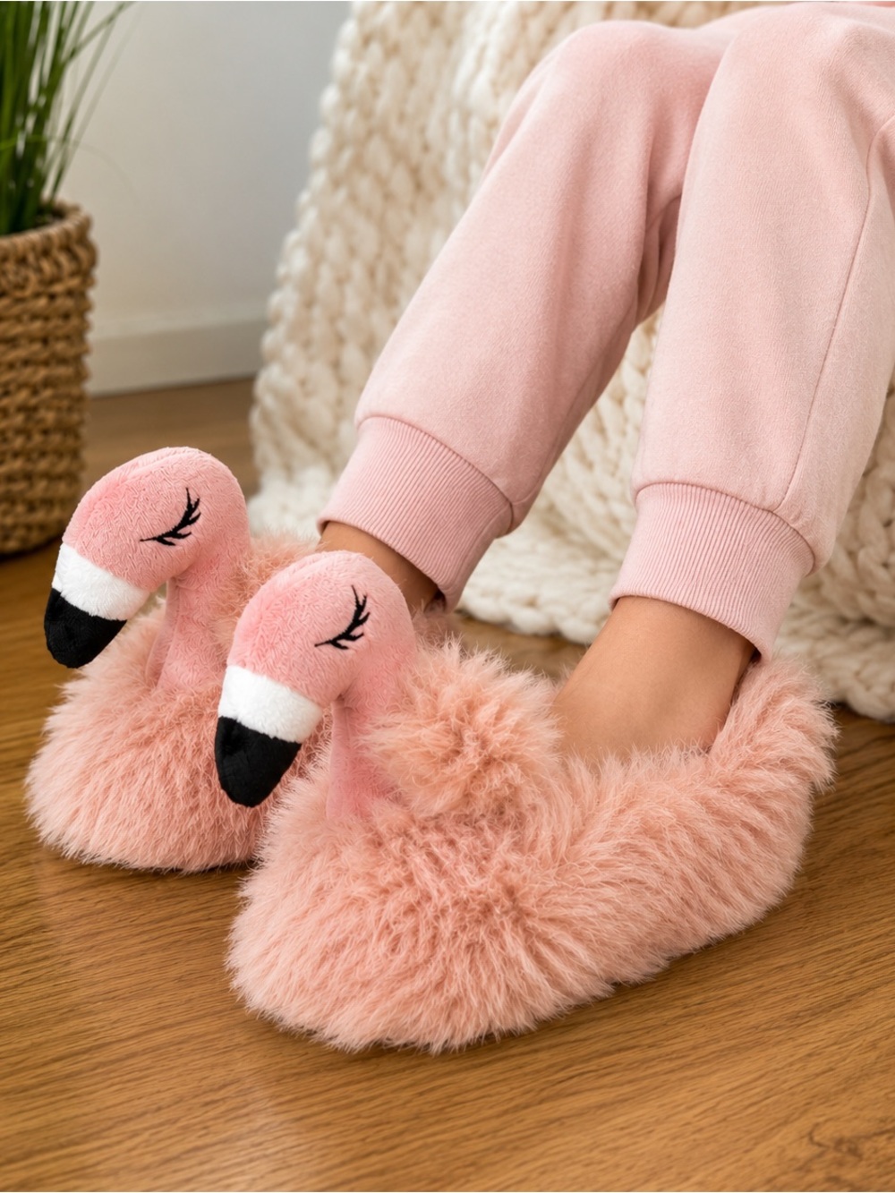 Old Navy Flamingo Fuzzy Slippers Girls Size 12-13 Pink House Shoes novelty